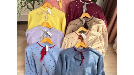 289 Cardigan polkadot